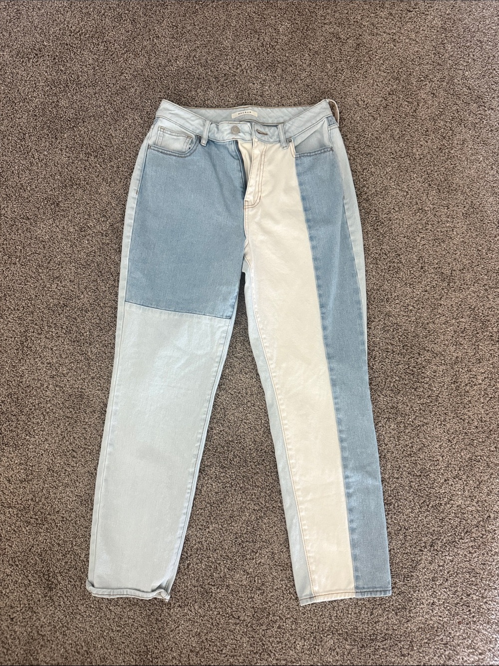 PacSun Women's Two-Tone Light Blue and Cream Boyfriend Jeans